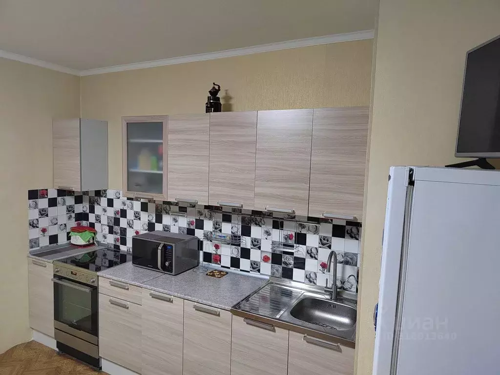 3-к кв. Санкт-Петербург ул. Русановская, 15к1 (90.0 м) - Фото 0