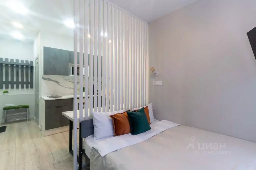 Студия Свердловская область, Екатеринбург ул. Амундсена, 5 (22.0 м) - Фото 1