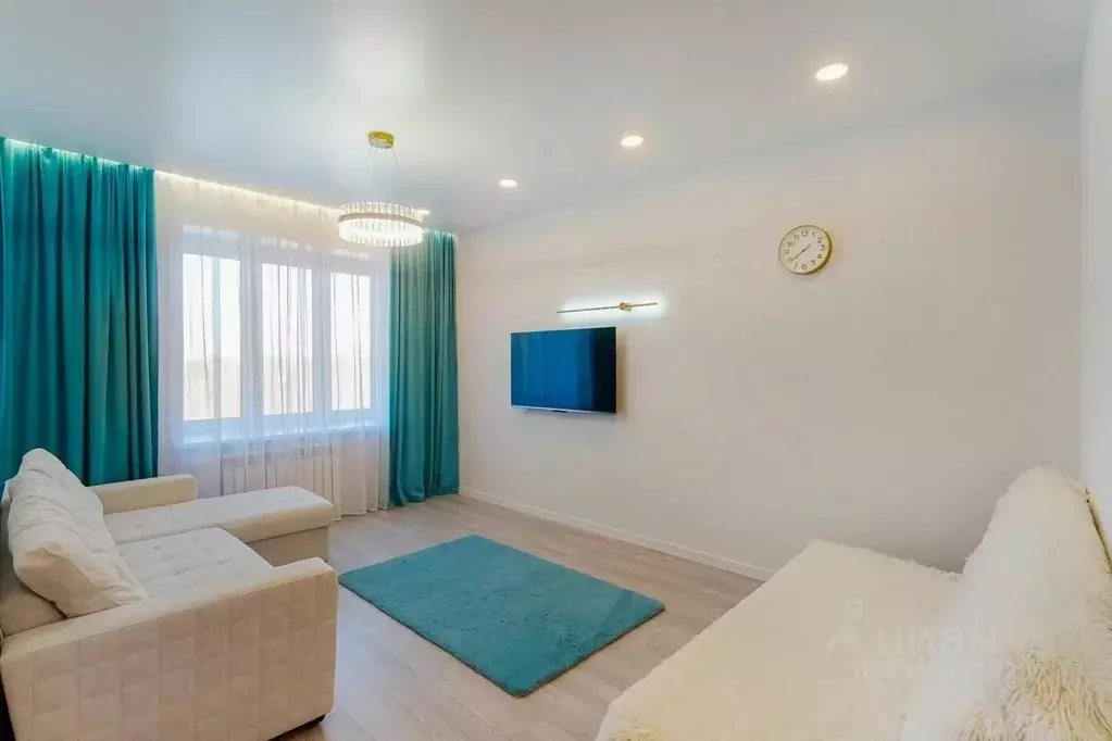 3-к кв. Омская область, Омск Старгород мкр, ул. Нагибина, 44 (90.2 м) - Фото 1