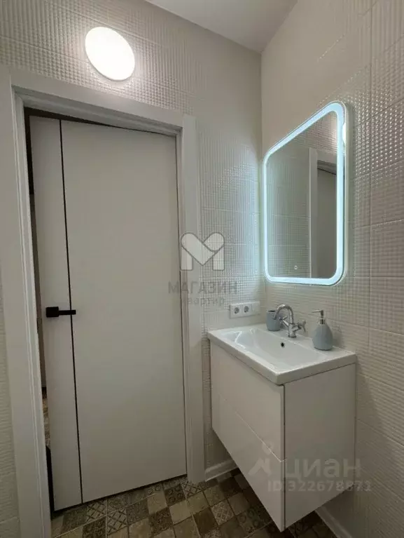 Студия Санкт-Петербург бул. Головнина, 4 (23.3 м) - Фото 2