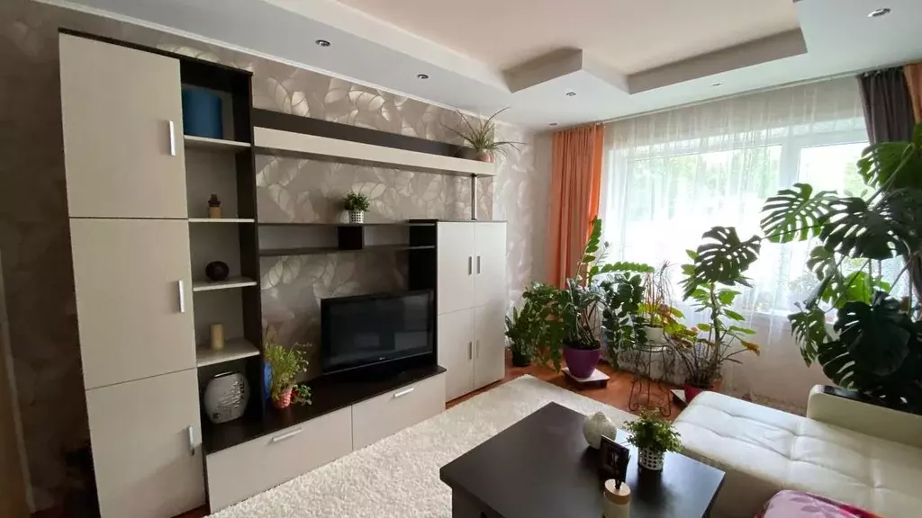 3-к кв. Новосибирская область, Новосибирск ул. Лебедевского, 3 (63.0 ... - Фото 1