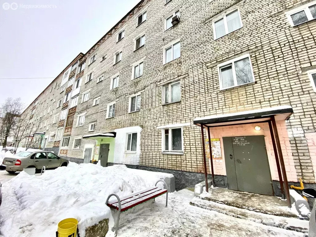 2-комнатная квартира: Соликамск, улица В.И. Кузнецова, 5 (48.4 м) - Фото 0