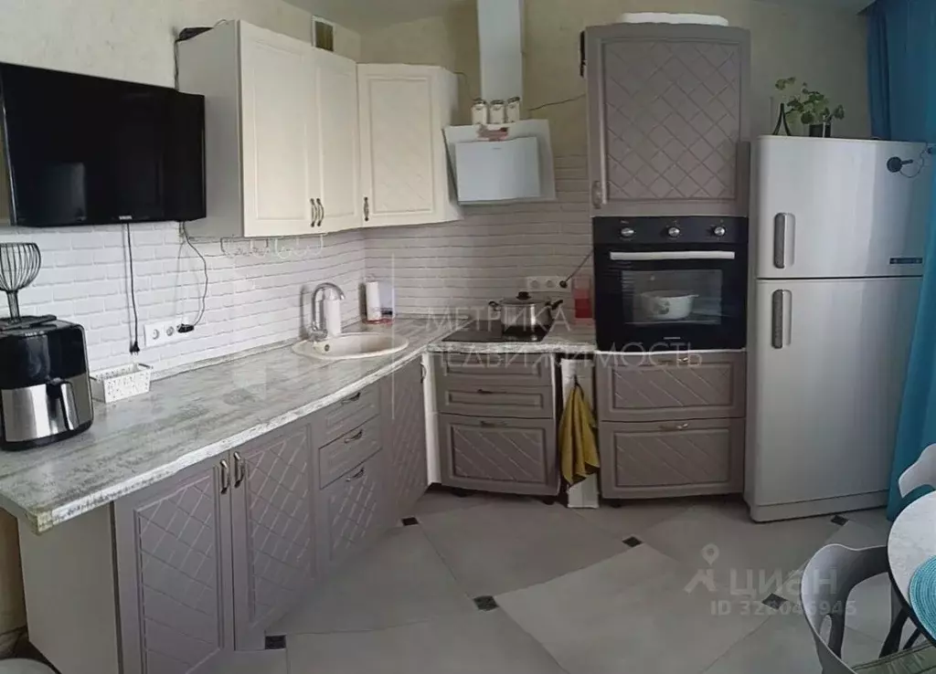 1-к кв. Тюменская область, Тюмень ул. Александра Митинского, 5 (37.0 ... - Фото 1