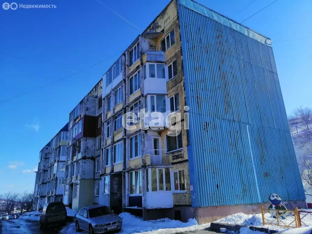 4-комнатная квартира: Петропавловск-Камчатский, улица Автомобилистов, ... - Фото 0