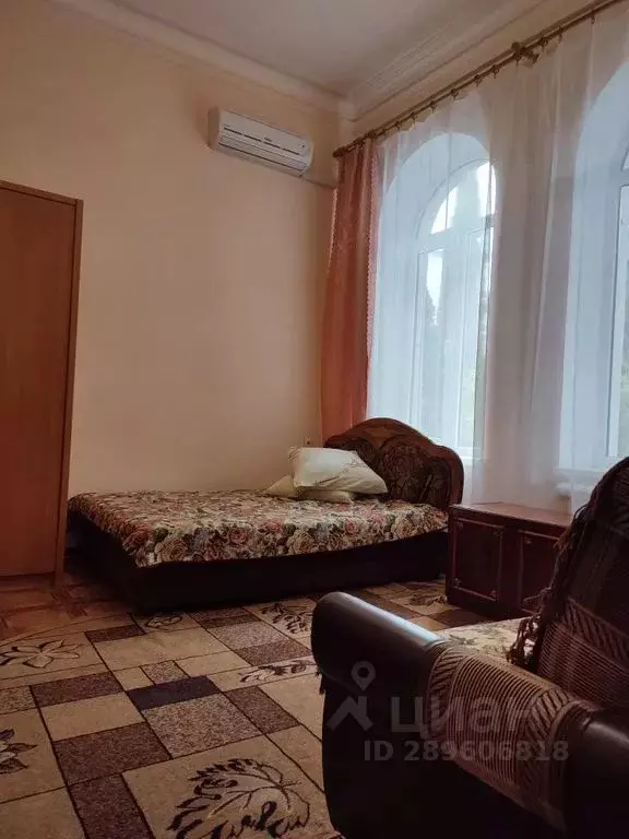 1-к кв. Крым, Ялта ул. Кирова, 18 (30.0 м) - Фото 2