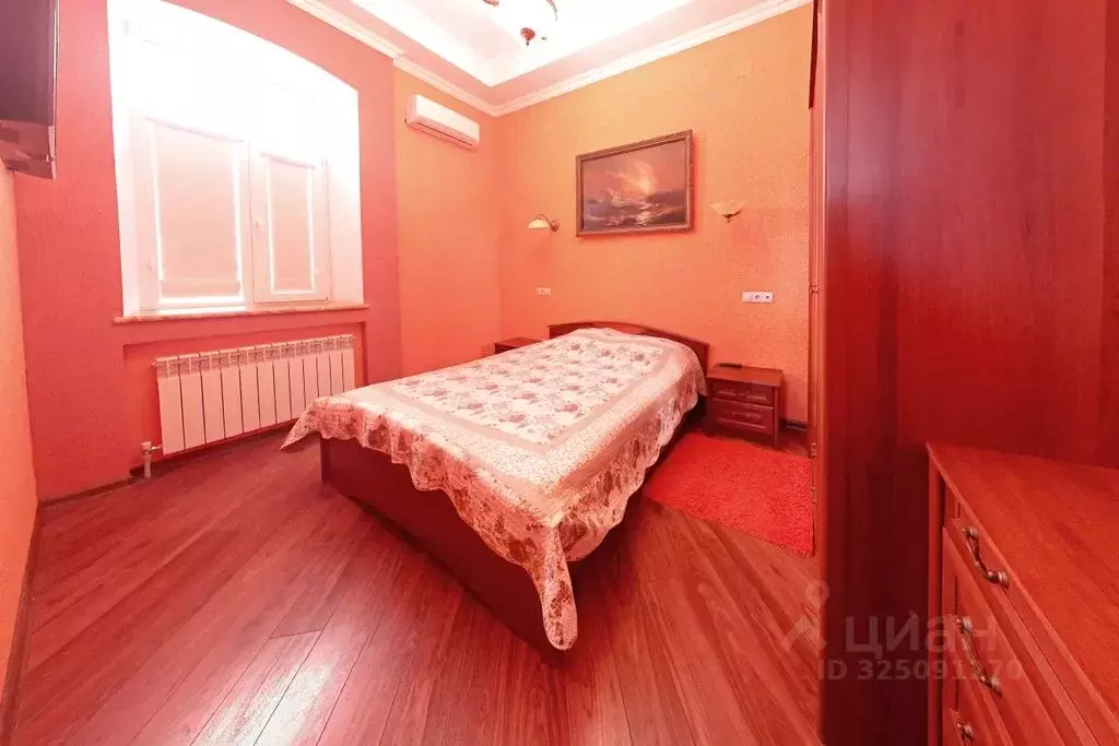 Комната Ставропольский край, Кисловодск просп. Ленина, 18 - Фото 1