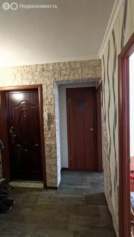 2-комнатная квартира: Бийск, улица Разина, 72 (42 м) - Фото 1