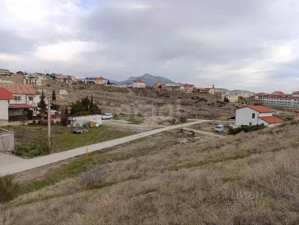 Участок в Крым, Судак ул. Севастопольская (7.1 сот.) - Фото 1