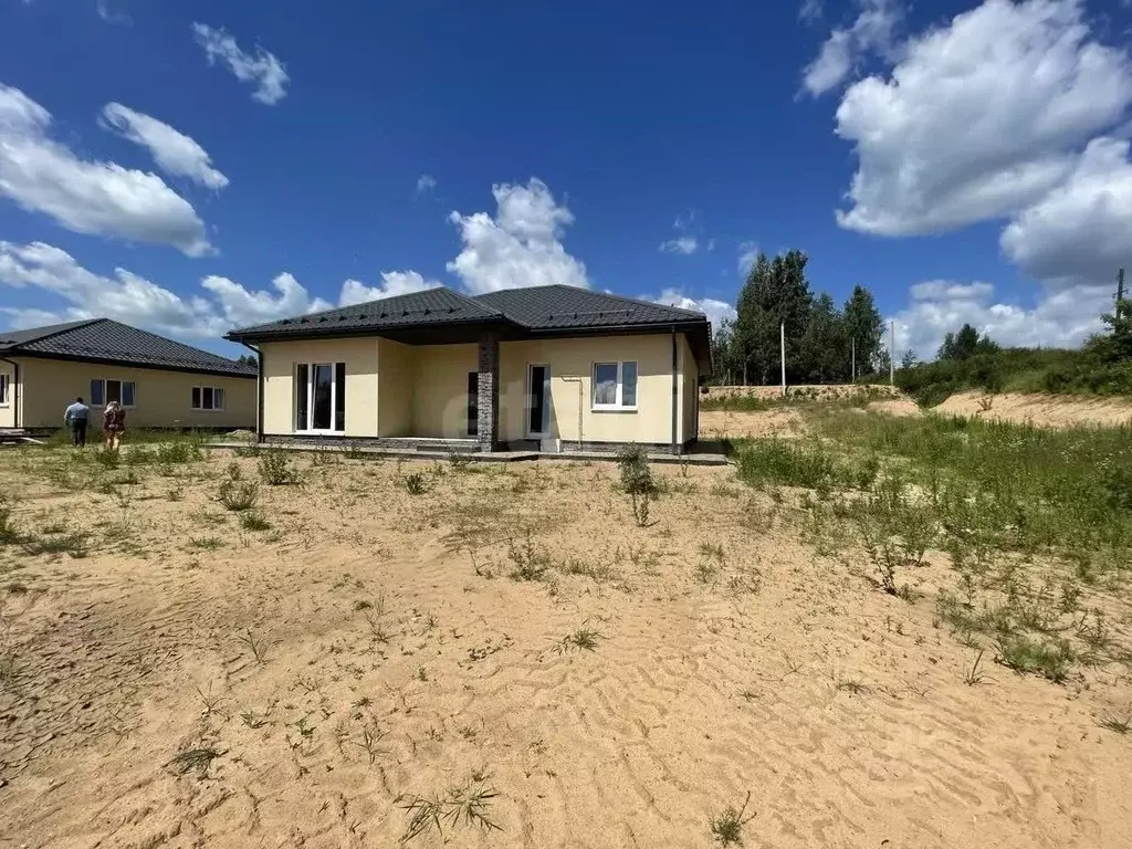 Дом в Смоленская область, Смоленский муниципальный округ, д. Ясенная  ... - Фото 1