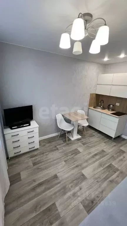 Студия Тюменская область, Тюмень ул. Первооткрывателей, 2 (17.0 м) - Фото 1