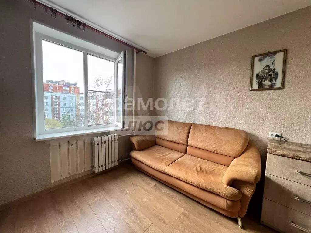 1-к. квартира, 42 м, 4/9 эт. - Фото 1