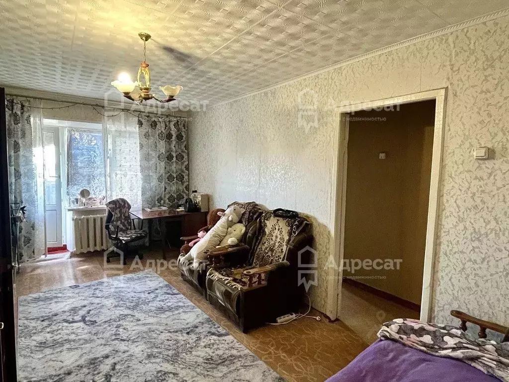 1-к кв. Волгоградская область, Волгоград ул. Кирова, 102 (32.6 м) - Фото 0