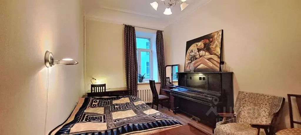 Комната Санкт-Петербург ул. Рубинштейна, 29/28 - Фото 0