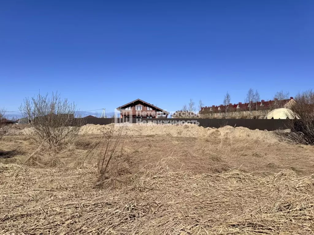 Участок в Ленинградская область, Гатчинский муниципальный округ, д. ... - Фото 1