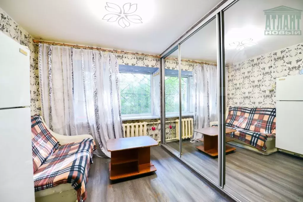 Комната 10 м в 6-к., 1/4 эт. - Фото 1