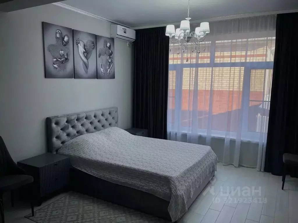 Дом в Краснодарский край, Апшеронск ул. Спорта, 2Е (300 м) - Фото 0