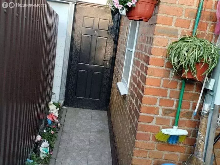 Дом в Таганрог, Доменская улица, 42 (50 м) - Фото 0