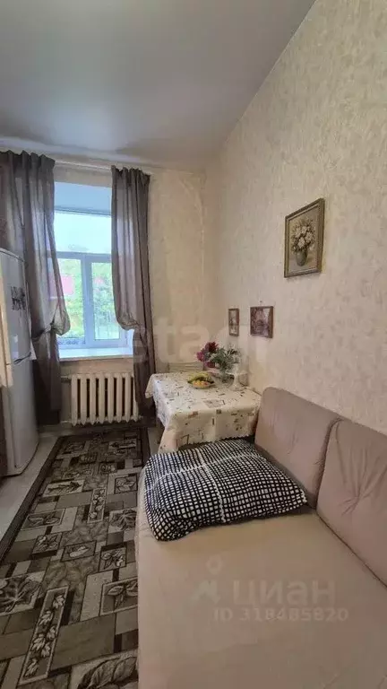 2-к кв. Псковская область, Остров ул. Освобождения, 4 (55.9 м) - Фото 1
