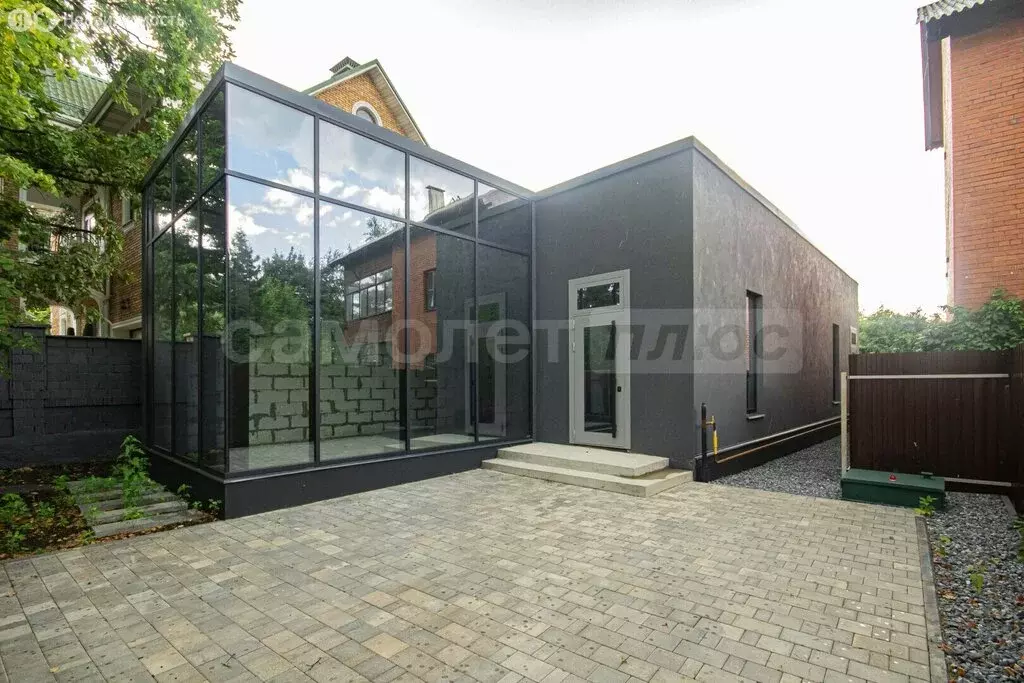Дом в село Немчиновка, 6-й просек, 8А (101 м) - Фото 1