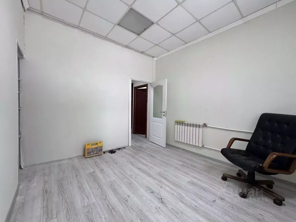 Помещение свободного назначения в Москва пос. Воскресенское, 34 (11 м) - Фото 2