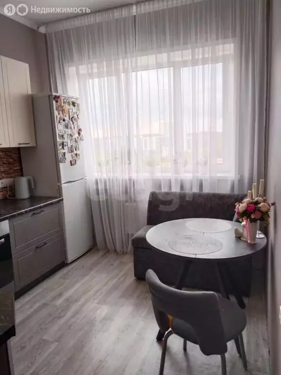 2-комнатная квартира: Тольятти, проспект Степана Разина, 90 (65.2 м) - Фото 1