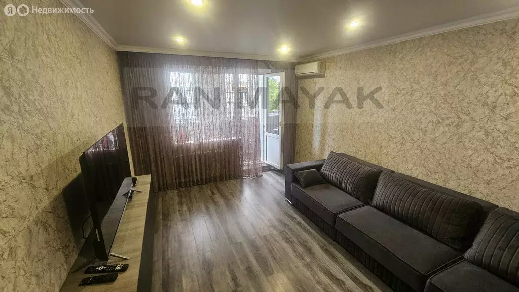 2-комнатная квартира: Майкоп, улица Патриса Лумумбы, 122 (55.5 м) - Фото 1