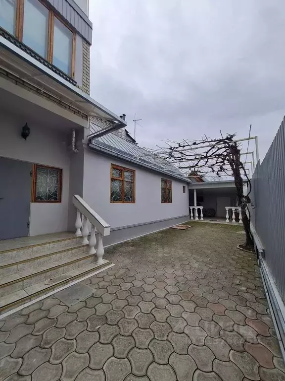 Дом в Кабардино-Балкария, Нальчик ул. Калмыкова, 124А (320 м) - Фото 0