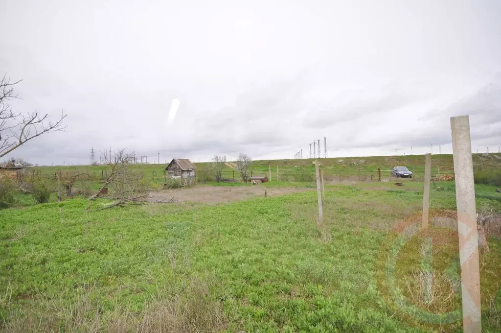 Участок в Крым, Евпатория городской округ, Новоозерное пгт ул. ... - Фото 1