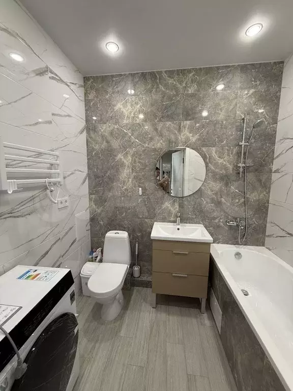 1-к. квартира, 40 м, 2/19 эт. - Фото 1