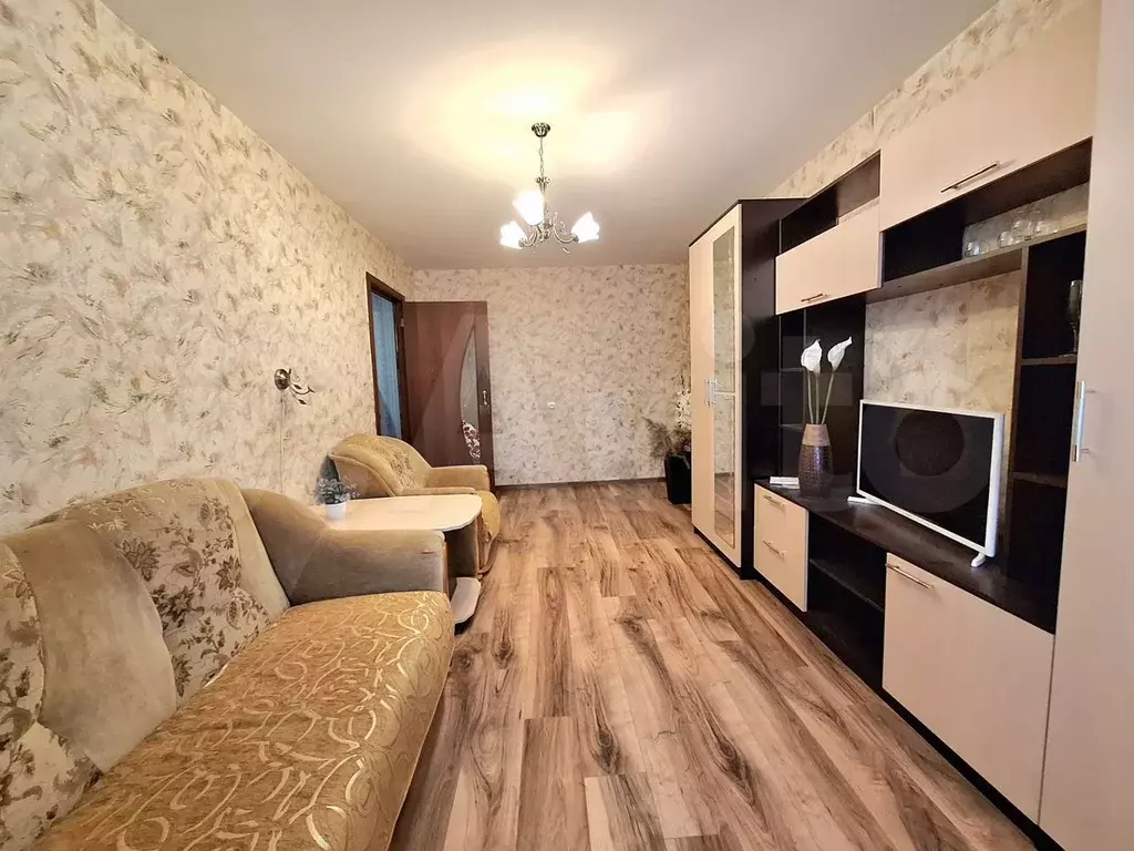 2-к. квартира, 46 м, 2/9 эт. - Фото 0