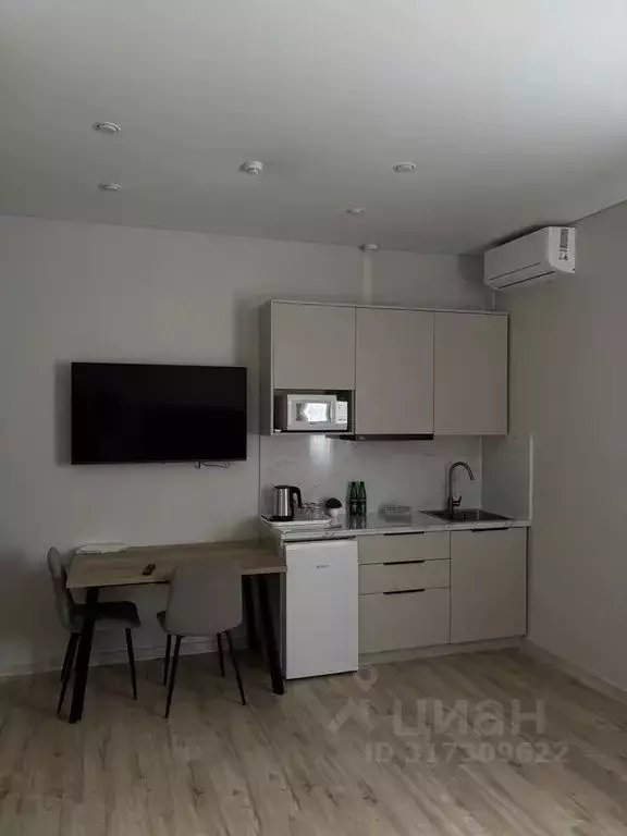 Комната Ставропольский край, Кисловодск ул. Кутузова, 1 - Фото 1