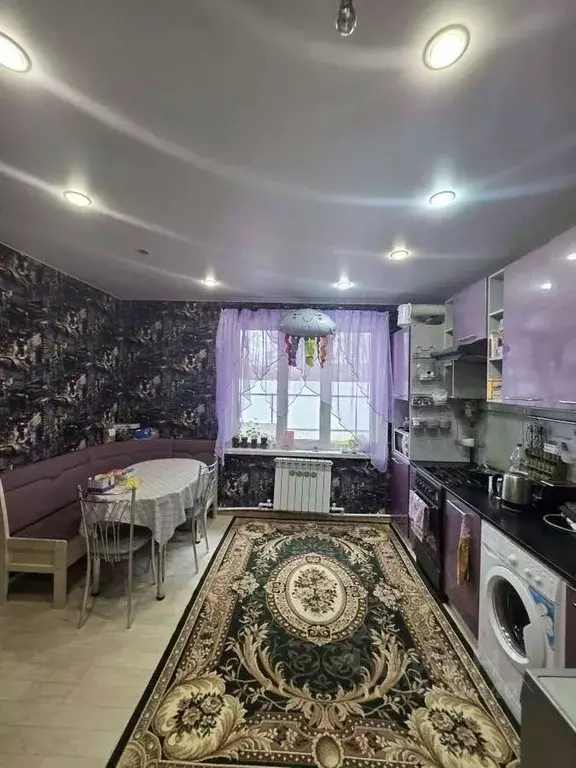 Дом в Новгородская область, Крестцы рп ул. Островская, 67 (100 м) - Фото 1