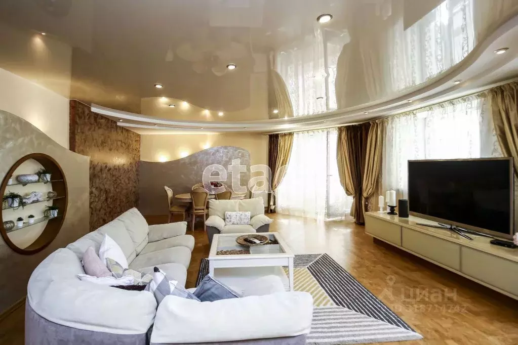 5-к кв. Тюменская область, Тюмень ул. Герцена, 82/1 (220.9 м) - Фото 1