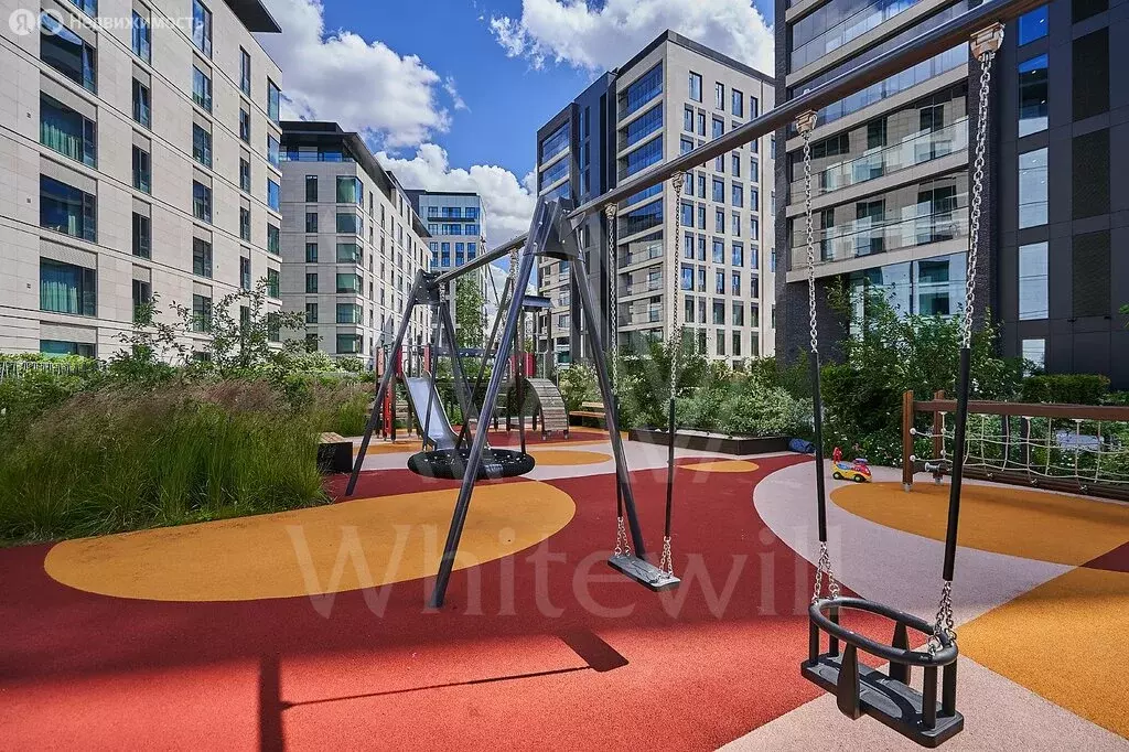 Квартира-студия: Москва, Мосфильмовская улица, 1Б (428 м) - Фото 1