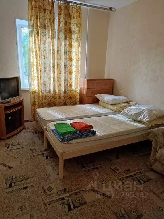 2-к кв. Мурманская область, Кировск Олимпийская ул., 71 (55.0 м) - Фото 0