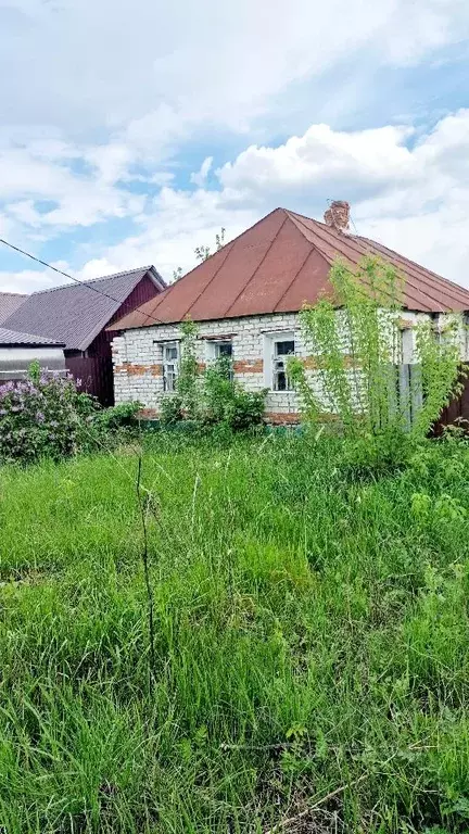 Дом в Курская область, Курчатовский район, Имени Карла Либкнехта рп ... - Фото 0