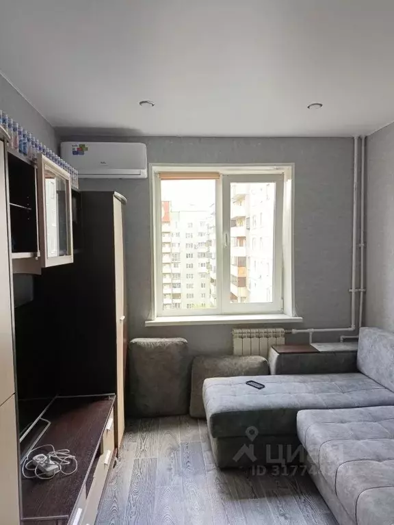 3-к кв. Омская область, Омск ул. Дианова, 18к1 (69.5 м) - Фото 1