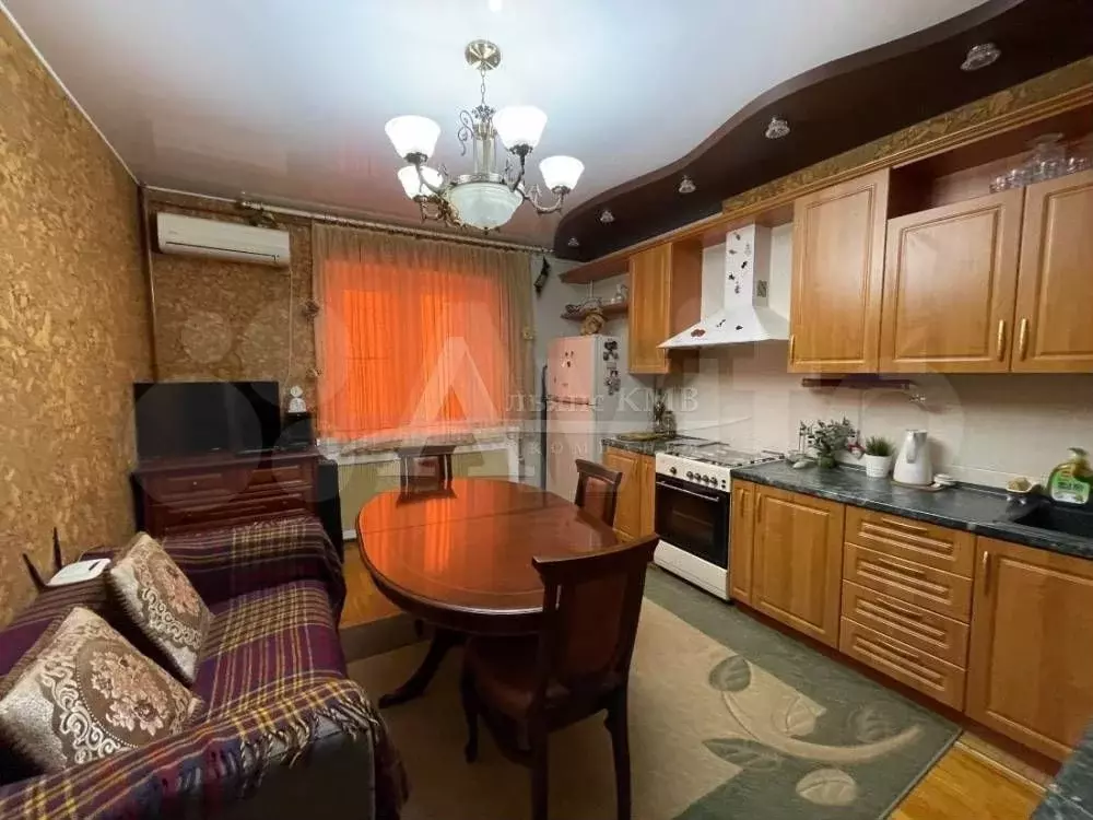 3-к. квартира, 96 м, 3/5 эт. - Фото 0