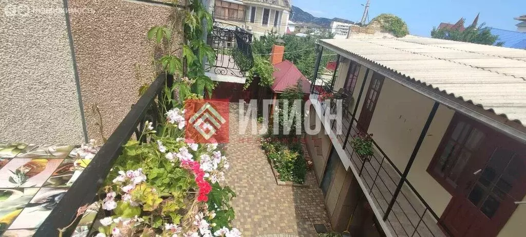 Дом в Судак, микрорайон Юго-Западный (289.6 м) - Фото 1