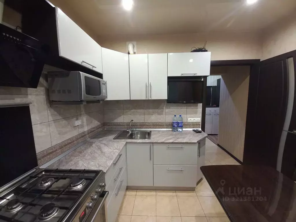 3-к кв. Саратовская область, Саратов ул. Имени Академика О.К. ... - Фото 1