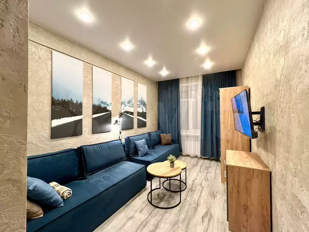 3-к. квартира, 60 м, 2/4 эт. - Фото 0