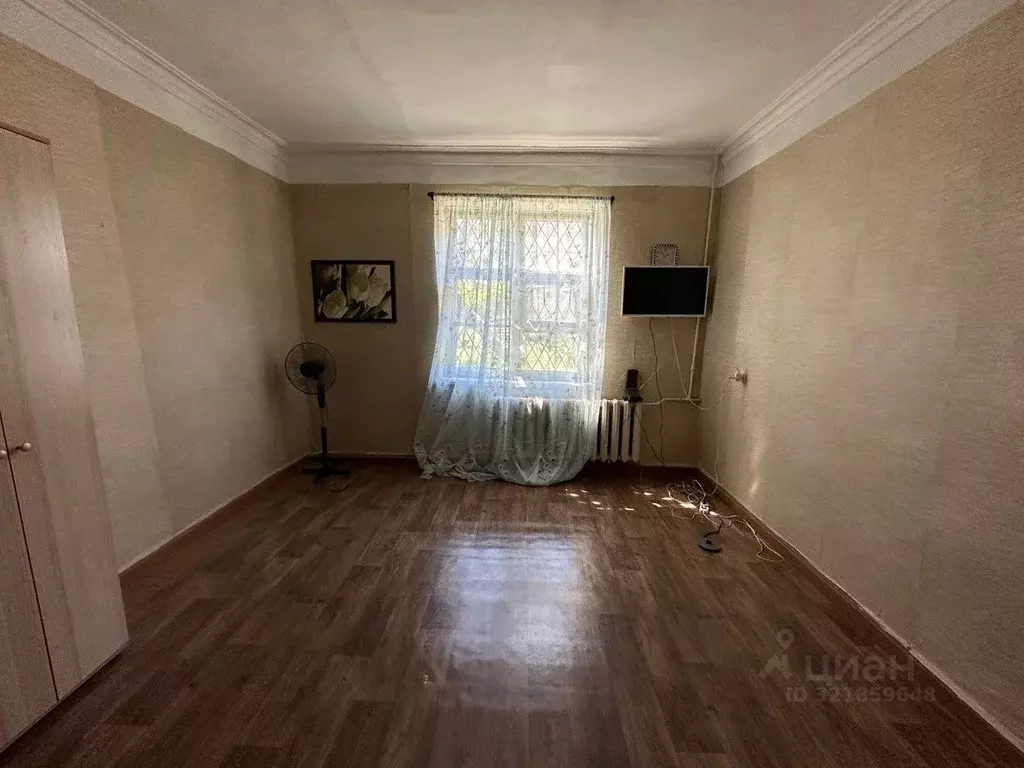1-к кв. Крым, Керчь ул. Назаренко, 10 (37.4 м) - Фото 0