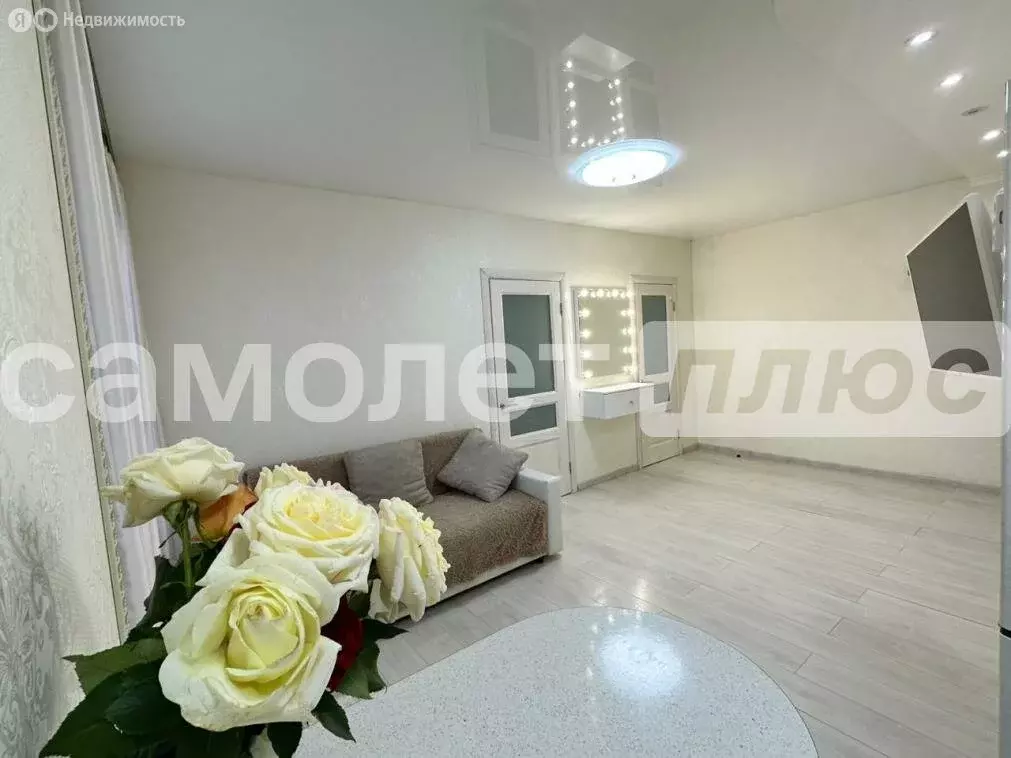 2-комнатная квартира: Якутск, улица Хабарова, 5 (42 м) - Фото 0