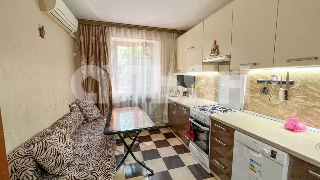 Дом в Крым, Алушта муниципальный округ, с. Солнечногорское ул. ... - Фото 1