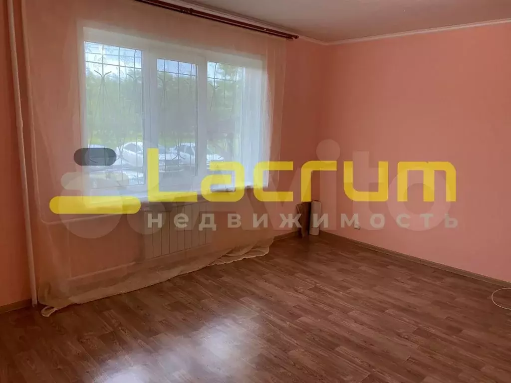 Комната 18 м в 5-к., 1/9 эт. - Фото 0