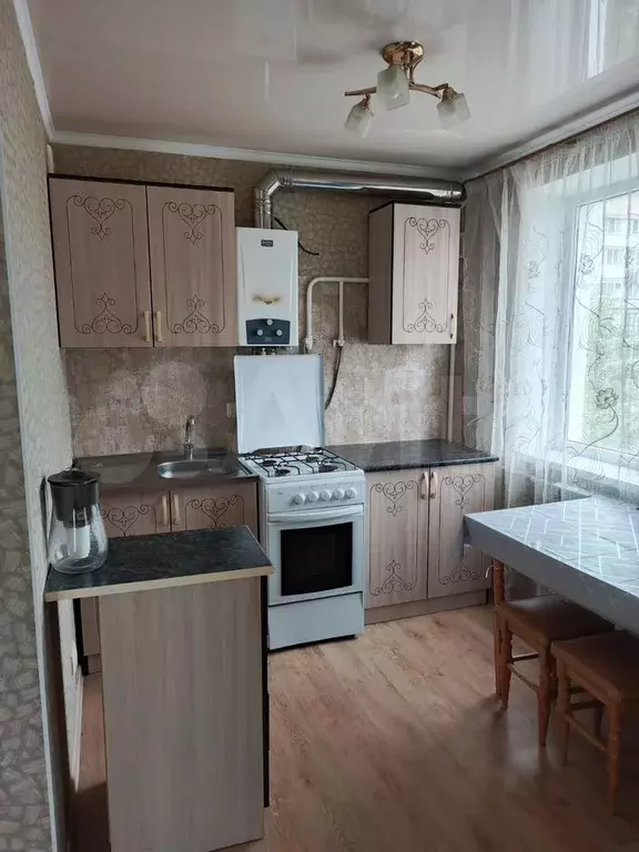 1-к. квартира, 38 м, 5/5 эт. - Фото 0