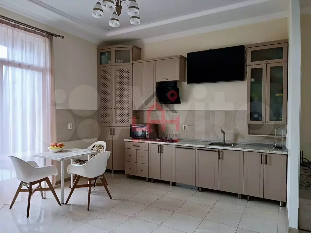1-к. квартира, 43 м, 4/4 эт. - Фото 0