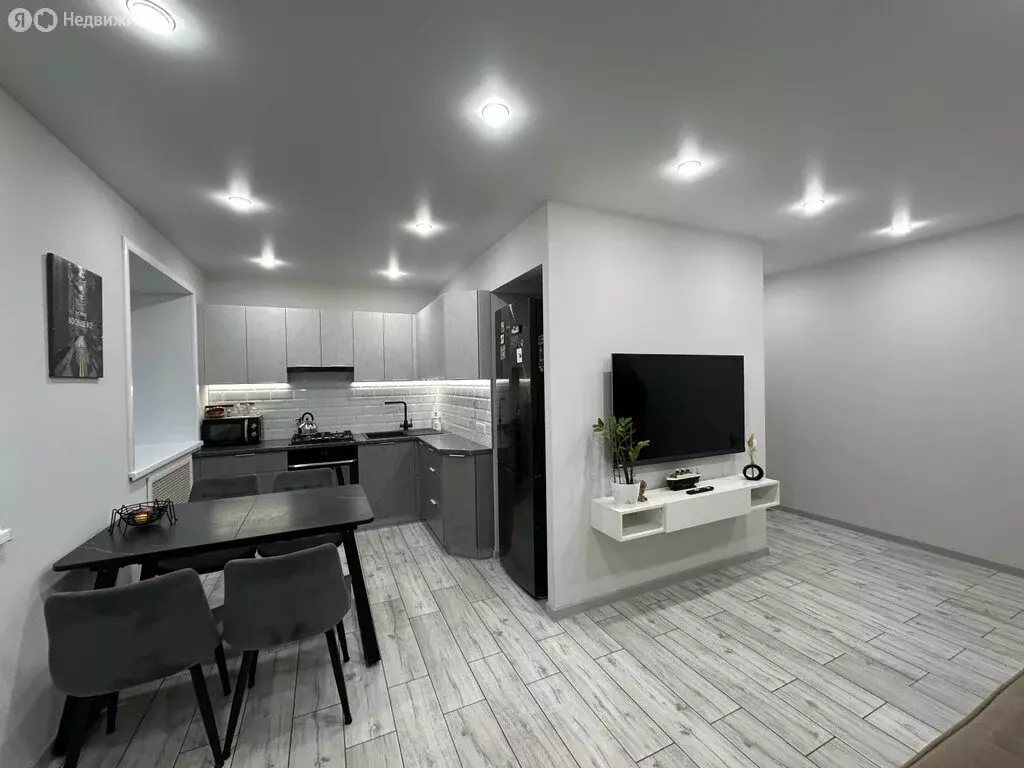 3-комнатная квартира: Архангельск, микрорайон Белая Гора, улица ... - Фото 2