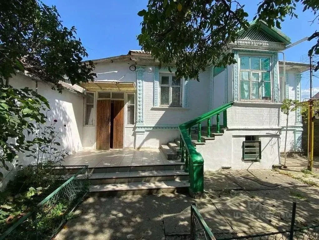 Дом в Краснодарский край, Крымск ул. Карла Маркса (150 м) - Фото 1