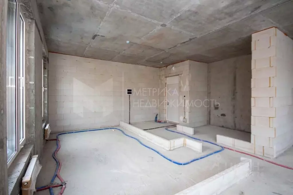 1-к кв. Тюменская область, Тюмень Первомайская ул., 8 (61.8 м) - Фото 1